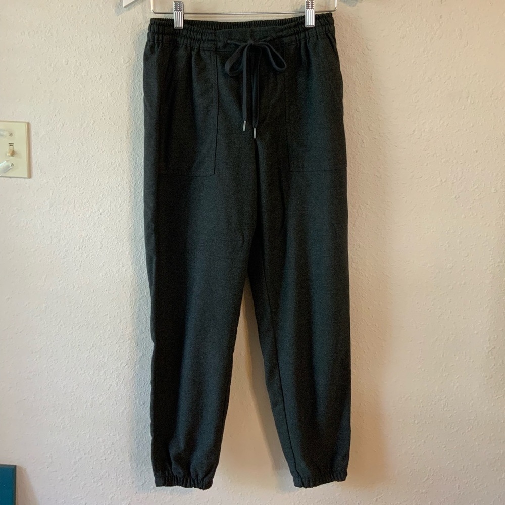 Gap cold weather joggers size small
